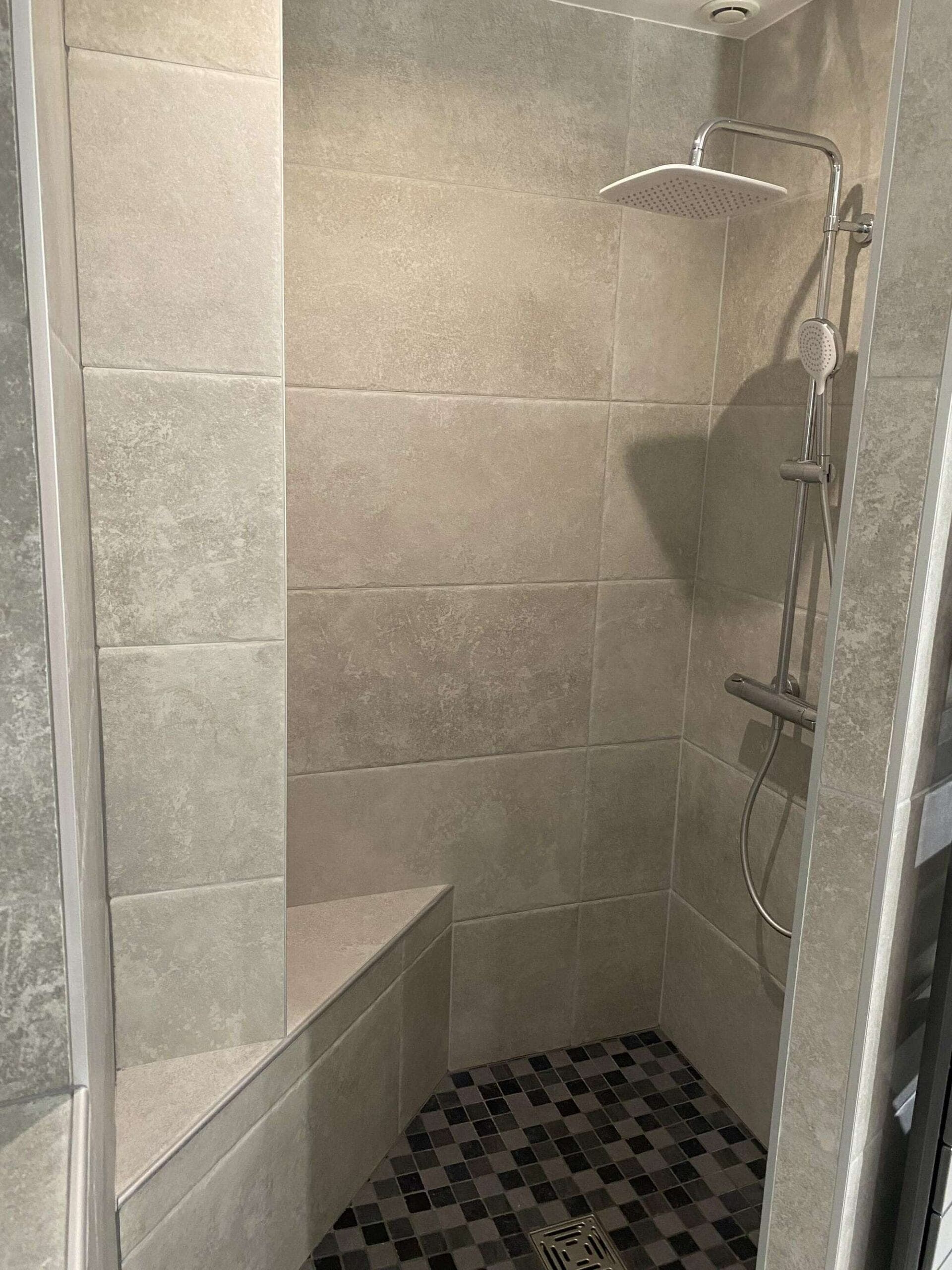 Salle de bain rénovée - après